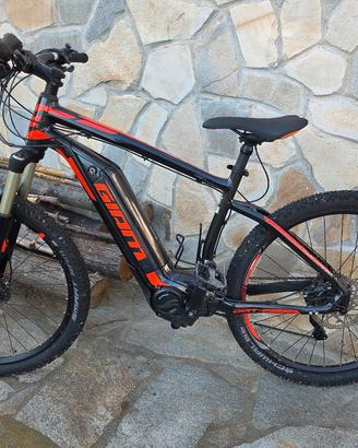 mtb giant e-bike 