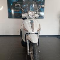 Beverly 300