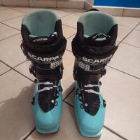 scarponi scialpinismo 