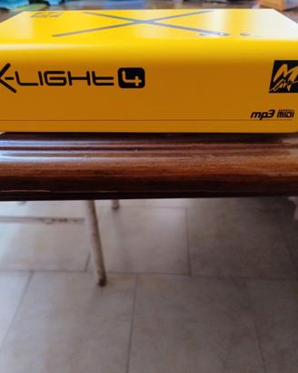 M-Live X-Light 4 - Expander audio

