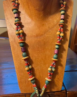 Collana etnica in legno