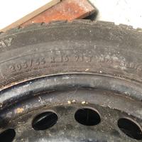 GOMME INVERNALI MOTRIO 205/55R16 su cerchi renault