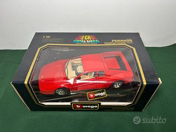 Ferrari Testarossa (1984) Bburago 1:18 con Scatola