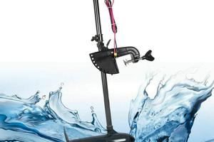 Motore fuoribordo elettrico mai entrato in acqua