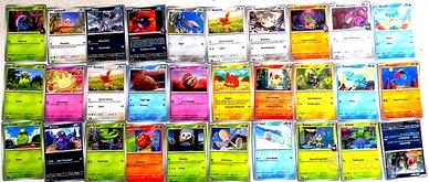Carte di varie serie da collezione.