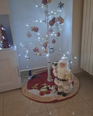 albero natale illuminato 
