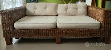 Divano in rattan naturale