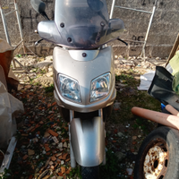 Ricambi scooter versiti 300