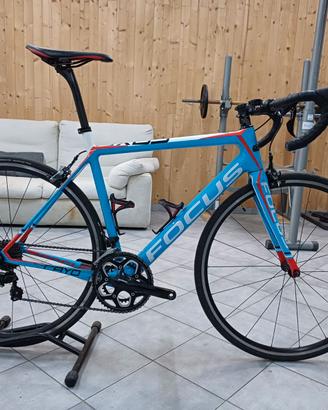 bici da corsa Focus Cayo