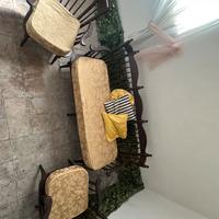 divano e poltrone a dondolo