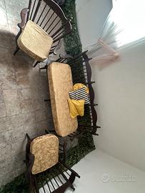 divano e poltrone a dondolo