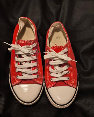 Sneakers rosse simil Converse