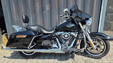 HARLEY-DAVIDSON FLHR Road King