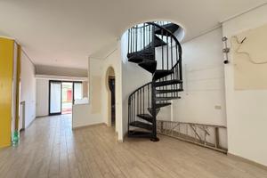 Qualiano trilocale ristr.to ,terrazzo e p.auto