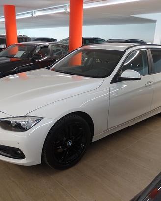 BMW 320d Touring 4x4 Advantage 190 CV Euro 6
