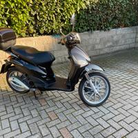 Piaggio liberty soli 10 mila km per natale