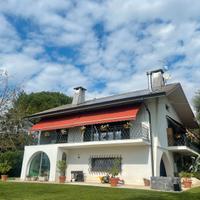 Villa singola con ampio giardino e terreno
