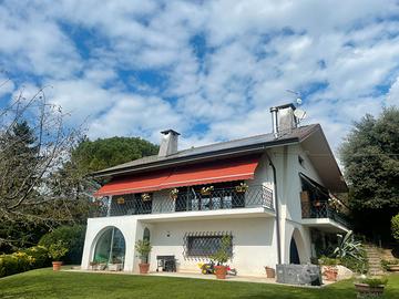 Villa singola con ampio giardino e terreno