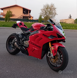 Ducati Panigale v4s
