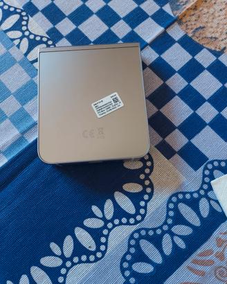 Samsung galaxi z flip 6