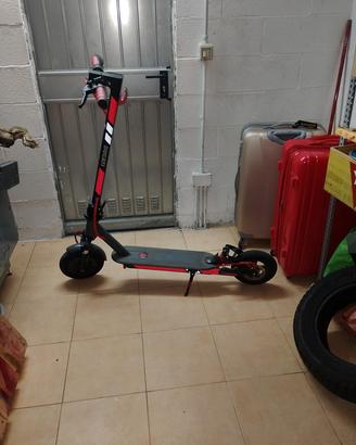monopattino ducati pro 1  leggi descrizione 