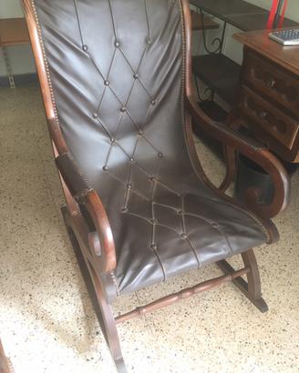 Sedia a dondolo d'epoca