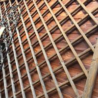 Grigliato in legno decorativo