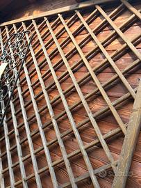 Grigliato in legno decorativo