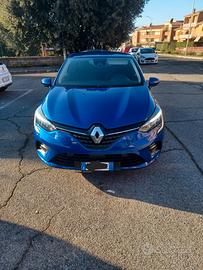 renault clio v ibrida 