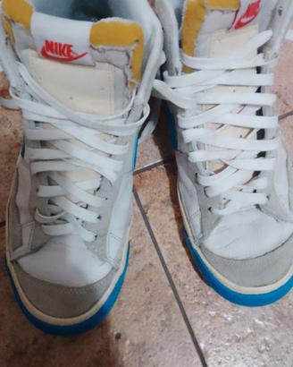 scarpe Nike blazer n 40 unici difetti come in foto