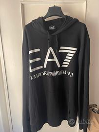 Felpa Armani .. costume adidas.. giubbotto NB
