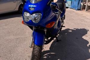 Suzuki 600 gsx