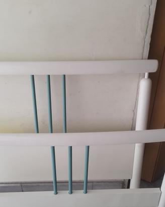 Base e spalliera per 2 letti singoli ad una piazza