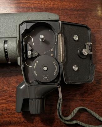 Cinepresa vintage Canon a pellicola bobine