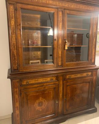 Mobile in legno massello