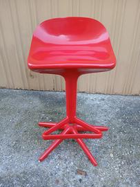 Sgabello spoon kartell rosso