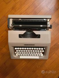 Macchina da scrivere