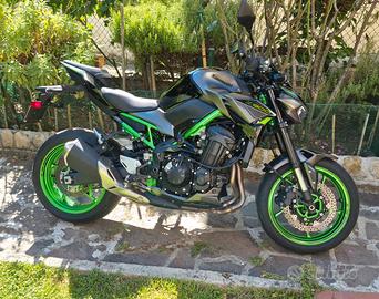 Kawasaki Z900 (2024) ABS Nero-Verde