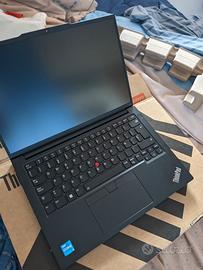 Lenovo ThinkPad E14 Gen 5 (i5 1335U 8/256)