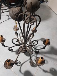 lampadario in ferro battuto
