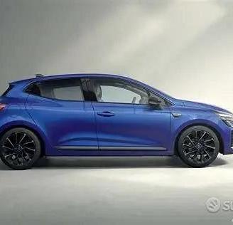 Musata porta e ricambi renault clio 2024