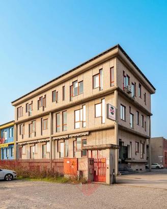 IMMOBILE COMMERCIALE INDIPENDENTE-UFFICI LAB. E CA