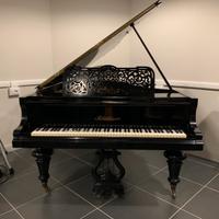 Pianoforte Bluthner coda antico anno 1885