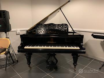 Pianoforte Bluthner coda antico anno 1885