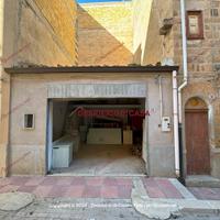 Garage, Montemaggiore Belsito.
