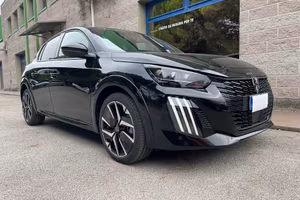 PEUGEOT 208 HYBRID 136CV GT AUTOMATICA DCS6 GAR