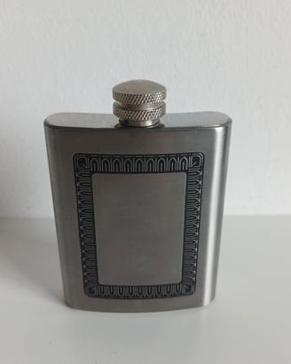 Zippo fiaschetta 9x7x2 cm nuova