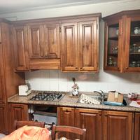 cucina in legno di ciliegio