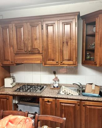 cucina in legno di ciliegio