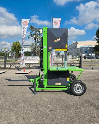 Sega a nastro per legna da ardere Saetta 700 con s